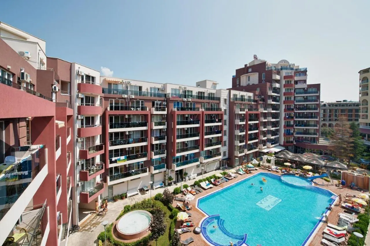 Admiral Plaza Apartment , Large Swimming Pool , 5 Min Walking To The Beach Napospart